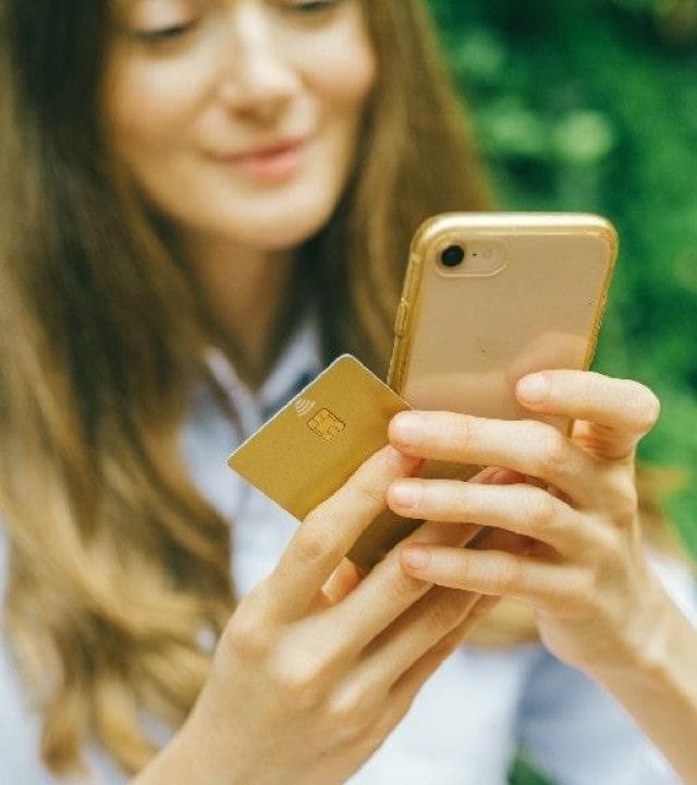 payment provider lady phone 1